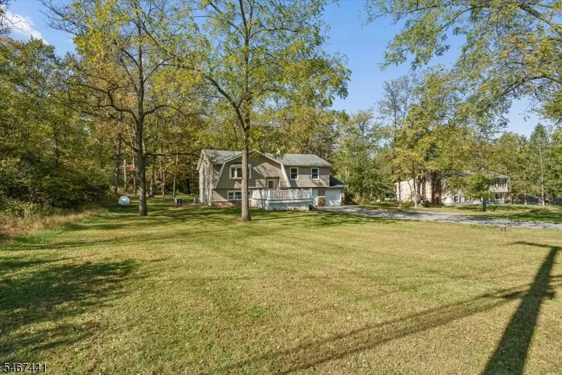 20 Karrville Rd, Mansfield, NJ 07865 - #2