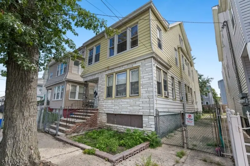 130-132 Isabella Ave, Newark, NJ 07106 - #1
