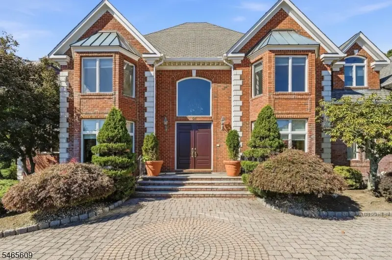 54 Burnet Hill Road, Livingston, NJ 07039 - #3