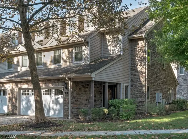38 Eggers Ct, Summit City, NJ 07901