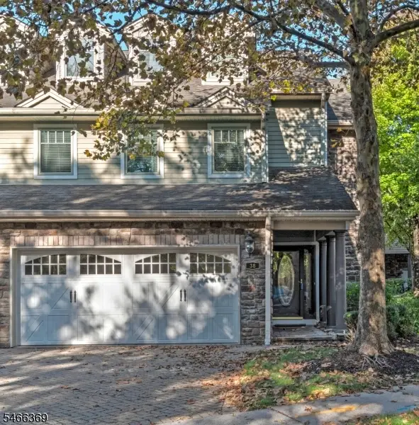 38 Eggers Ct, Summit, NJ 07901 - #2