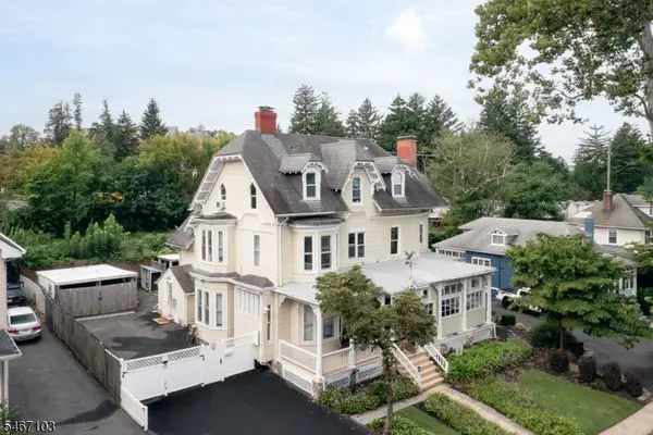 48 Kent Place Blvd, Summit City, NJ 07901