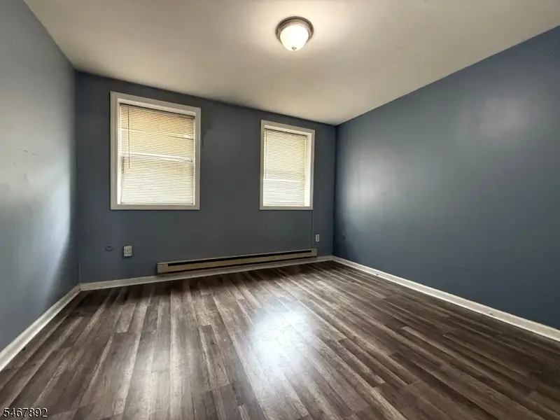 600 N 6th St, Newark, NJ 07107 - #3