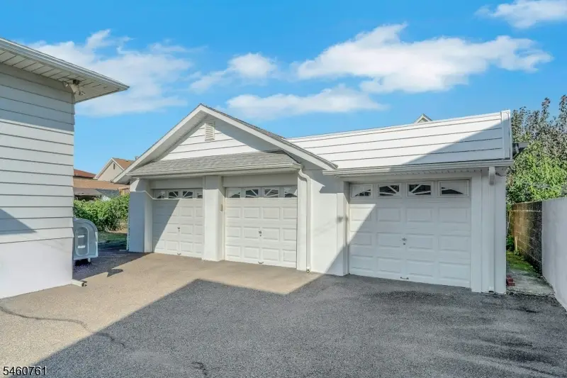 230 Lincoln Pl, Garfield, NJ 07026 - #2