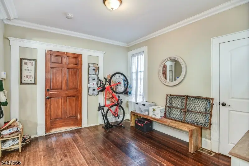 84 Grove St, Elizabeth, NJ 07202 - #3