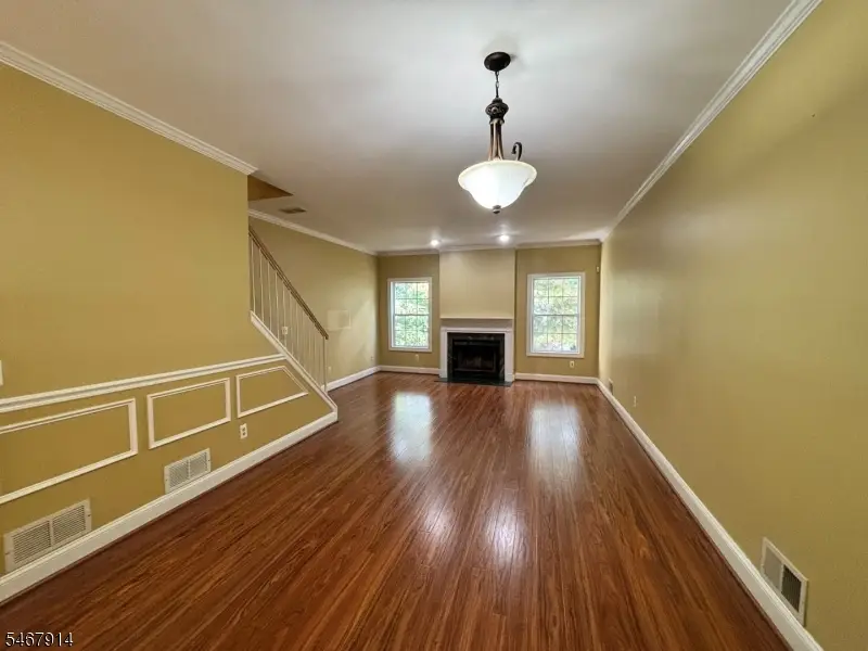303 Tallwood Ln, Green Brook, NJ 08812 - #2