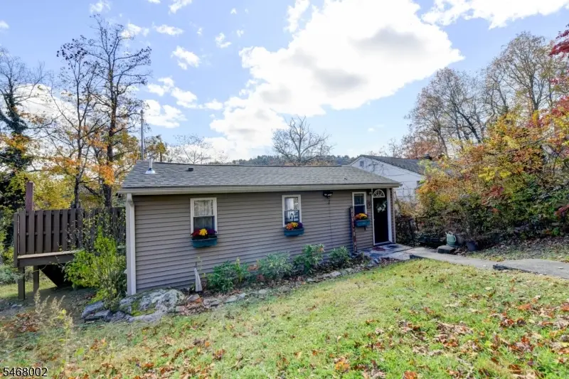 9 Woods Rd, Sandyston, NJ 07826 - #2