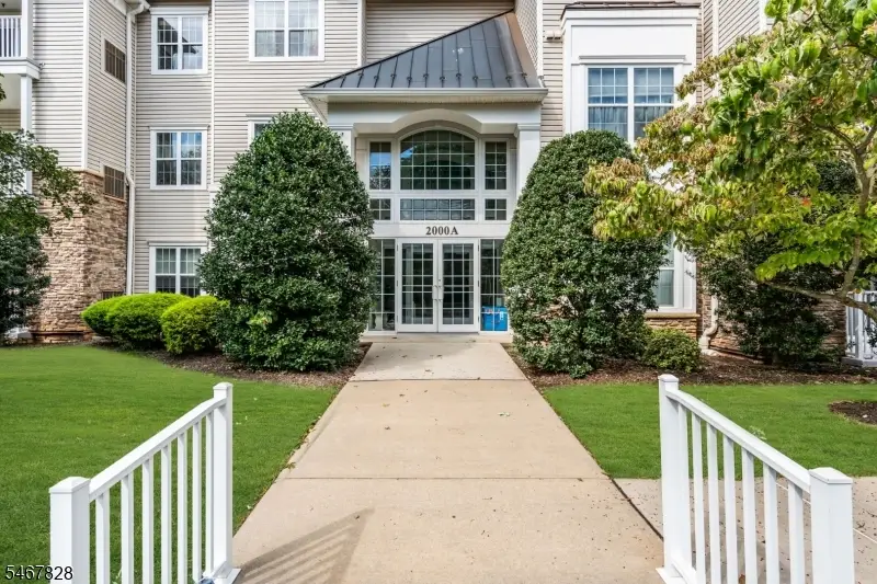2304 Conrad Way #2304, Franklin, NJ 08873 - #1