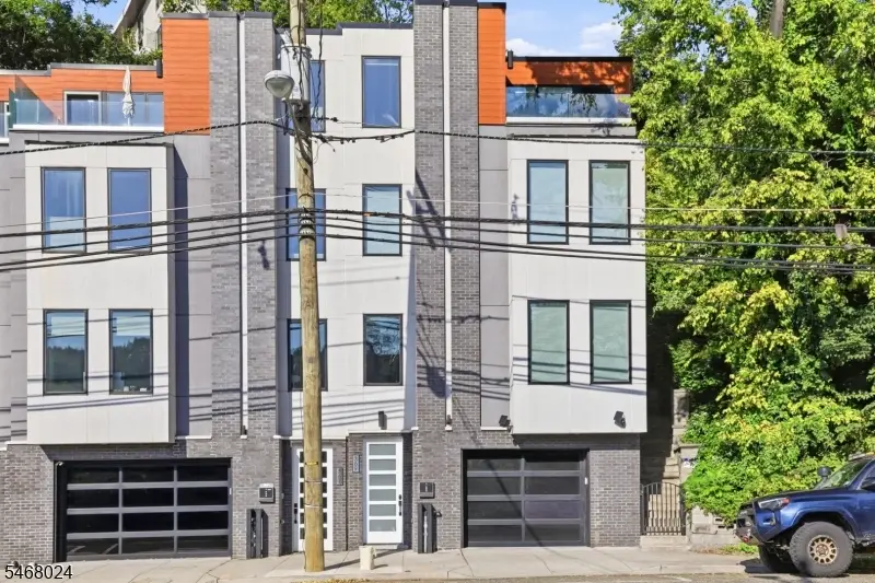 369 Park Ave, Weehawken, NJ 07086 - #1