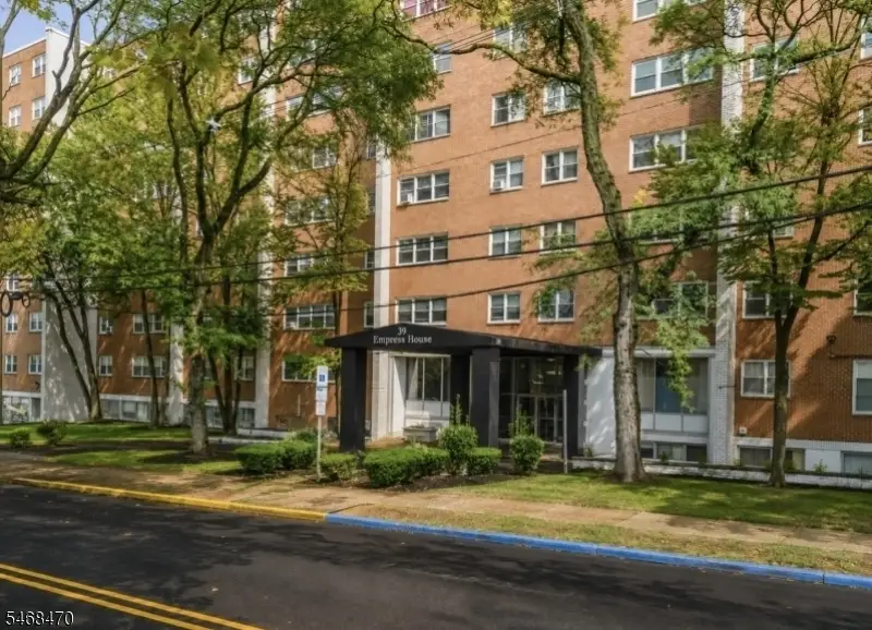39 E 39th St., 7g #G, Paterson, NJ 07514 - #1