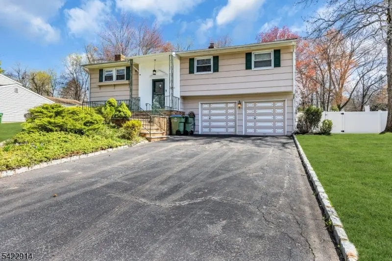 33 Mary Ellen Dr, Edison, NJ 08820 - #3