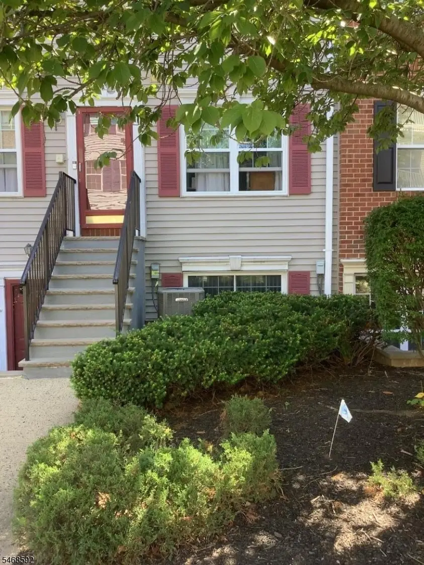 54 Yancy Dr #54, Newark, NJ 07103 - #1