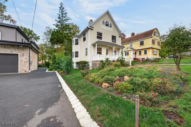 58 Mountain Ave, Millburn, NJ 07041 - #2