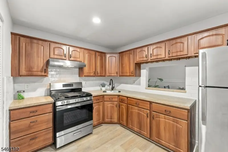 26 Rutgers Dr, Newark, NJ 07103 - #3