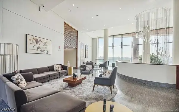 320 Adolphus Ave #421, Cliffside Park Boro, NJ 07010