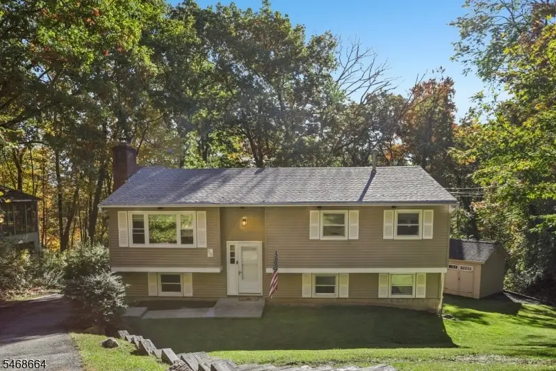 54 Cedar Ridge Dr, Vernon, NJ 07462 - #3