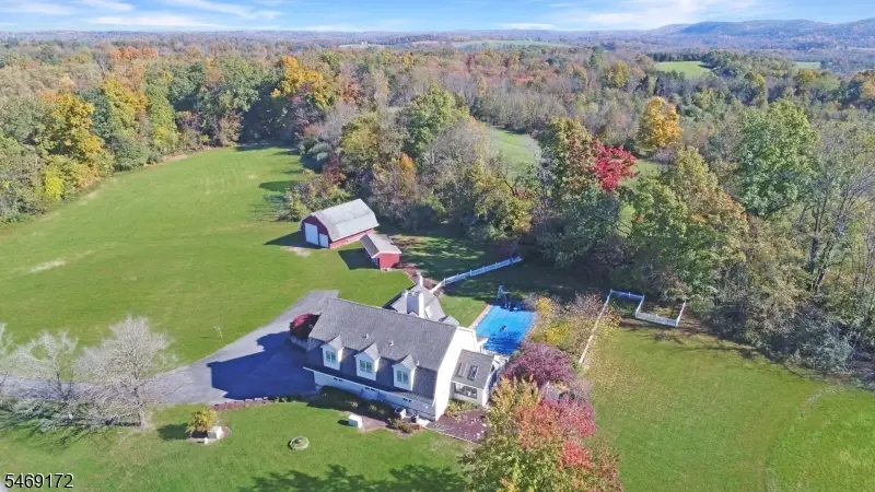 5 Collinswood Ln, Knowlton, NJ 07832 - #2