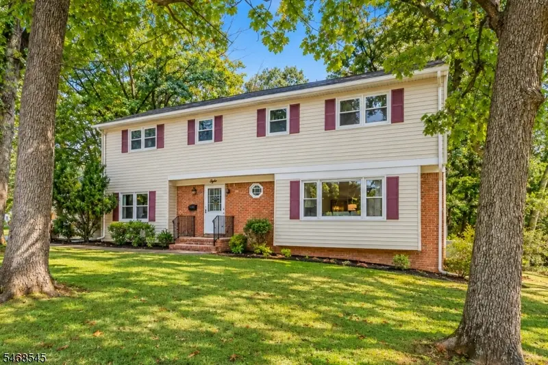 8 Hathaway Dr, New Providence, NJ 07974 - #1