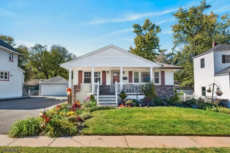 33 Newman St, Metuchen, NJ 08840 - #1