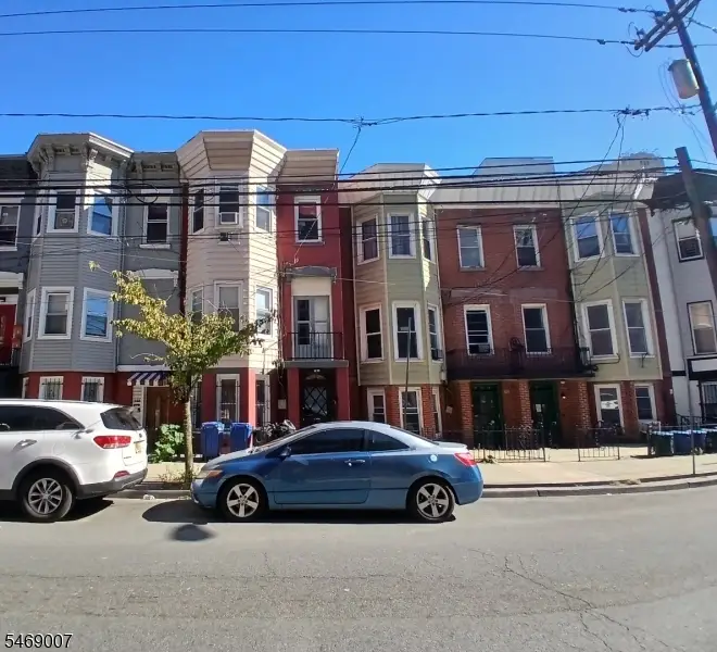 266 Summit Ave, Jersey City, NJ 07306 - #3