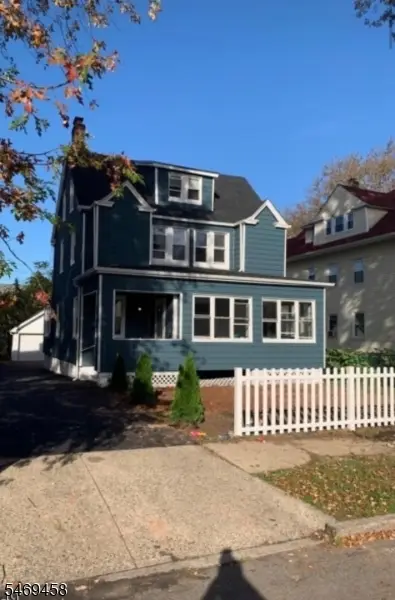 47 Hillcrest Ter, East Orange City, NJ 07018