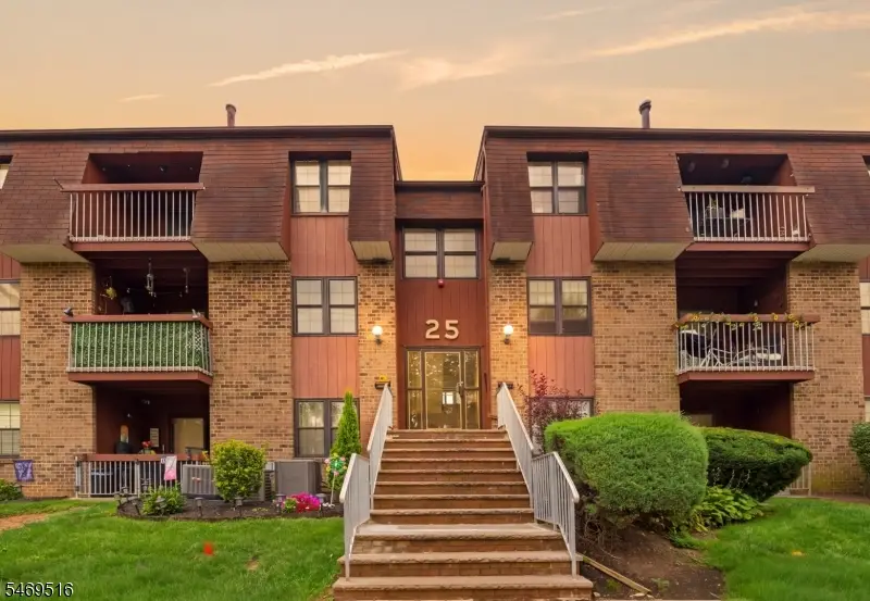 296 Alpine Way, Woodbridge, NJ 07095 - #2