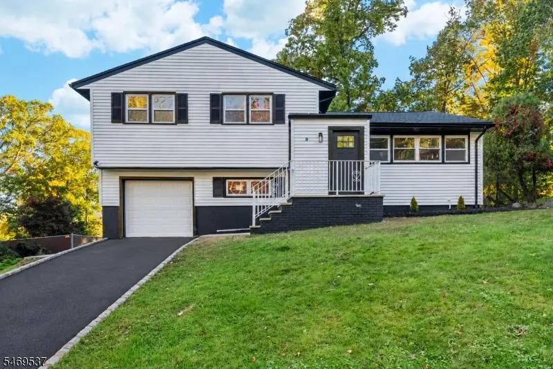 9 Shelley Ter, West Orange, NJ 07052 - #1