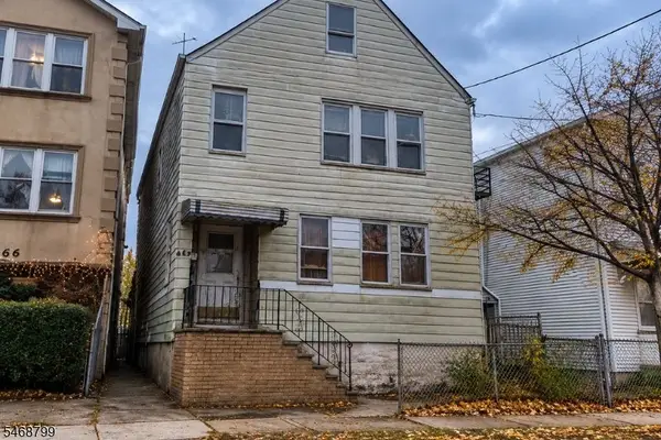468 4th Ave, Elizabeth City, NJ 07206