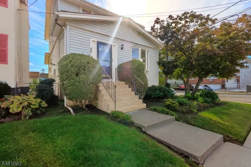 50 Elmwood Ter, Irvington, NJ 07111 - #3