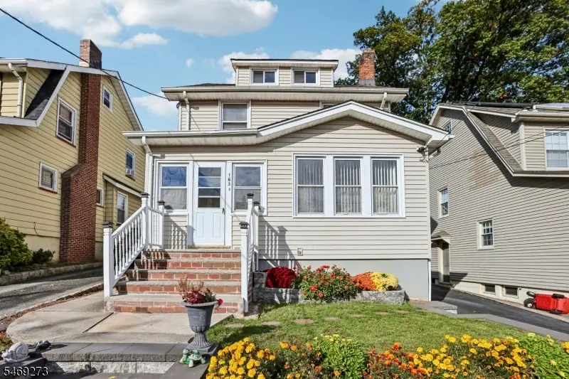 163 Maple St, West Orange, NJ 07052 - #1