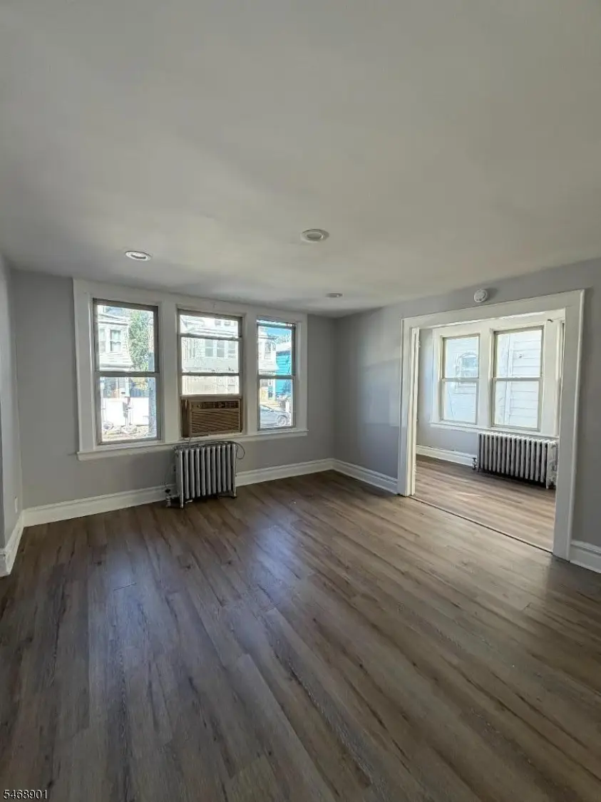 272-274 Wainwright St, Newark, NJ 07112 - #3