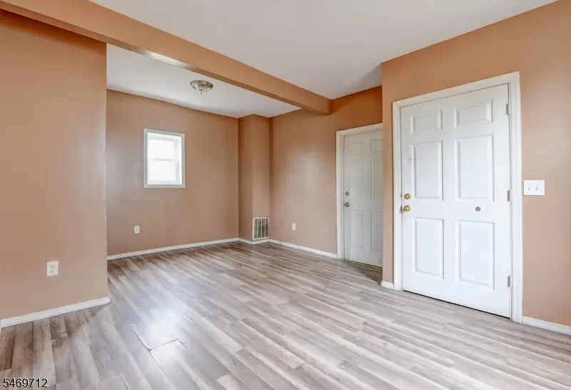 439 S 18th St, Newark, NJ 07103 - #3
