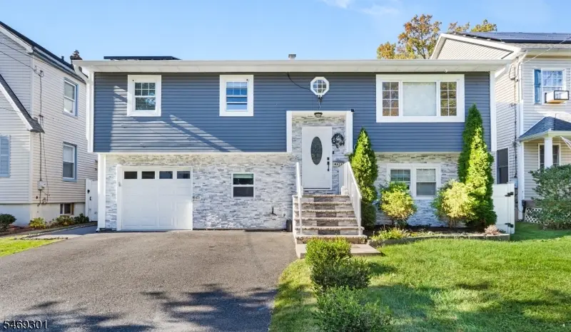 417 Jefferson Ave, Dunellen, NJ 08812 - #1