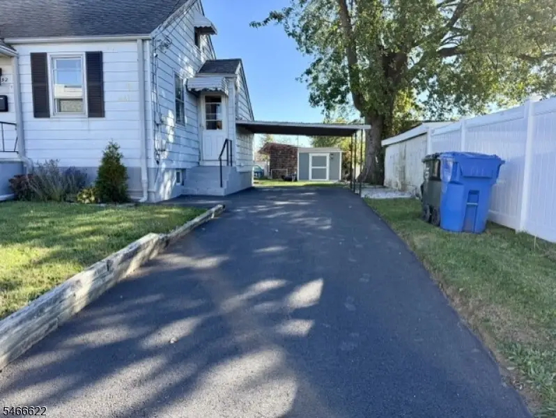 52 Daniel St, Port Reading, NJ 07064 - #2