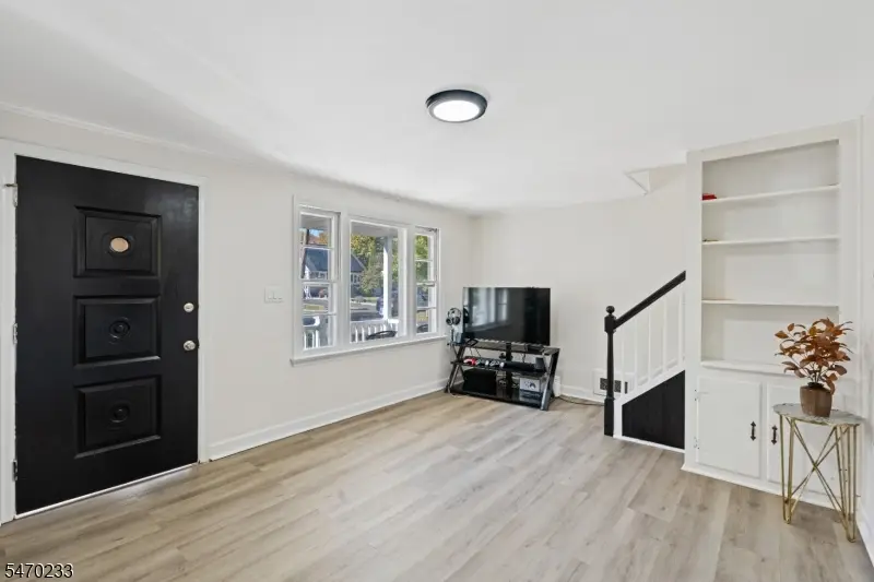 925 Sterling St, Plainfield, NJ 07062 - #3