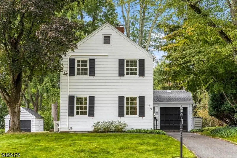 35 Maple St, New Providence, NJ 07974 - #1