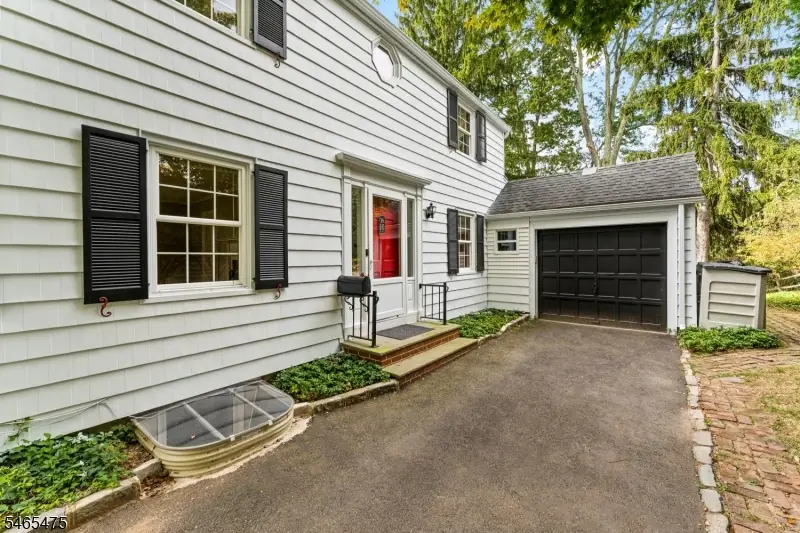 35 Maple St, New Providence, NJ 07974 - #2