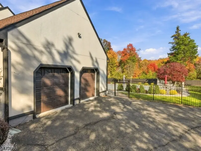 828 Atkinson Cir, Hillsborough, NJ 08844 - #2