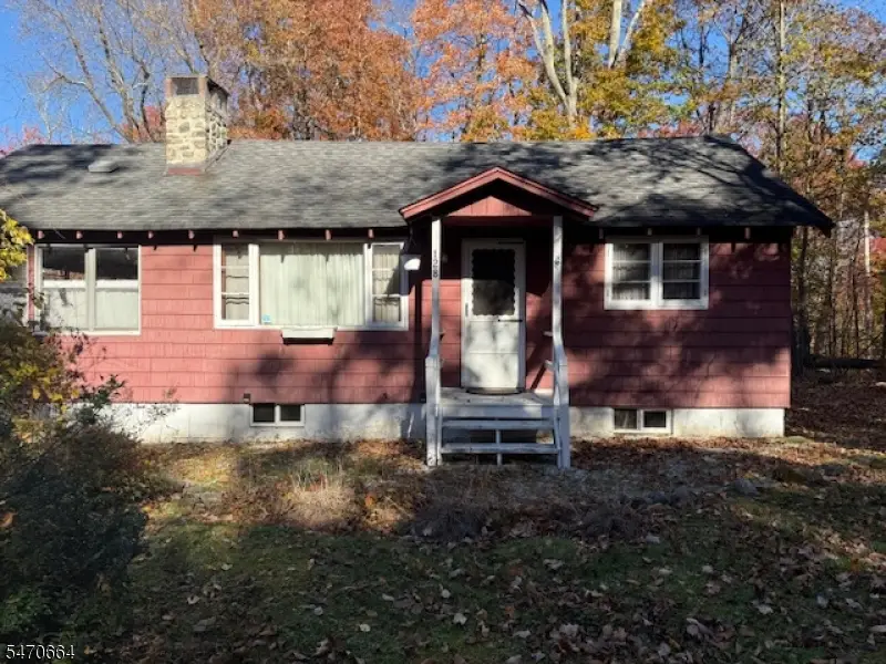128 E Lakeside Dr, Highland Lakes, NJ 07422 - #2