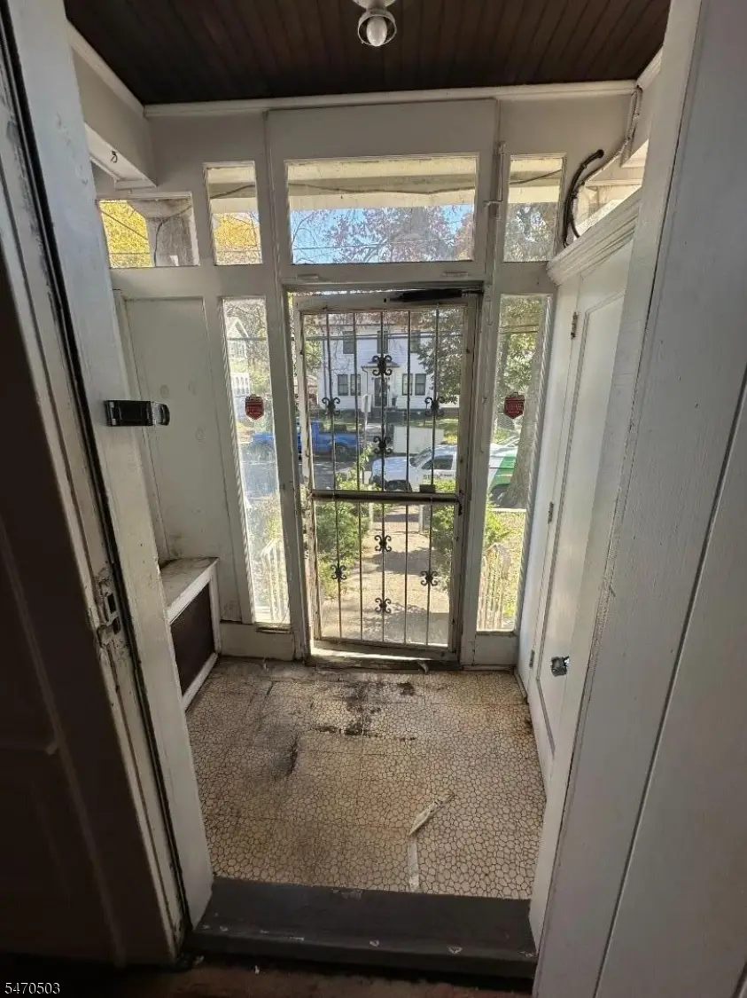 15 Parkview Ter, Newark, NJ 07112 - #2