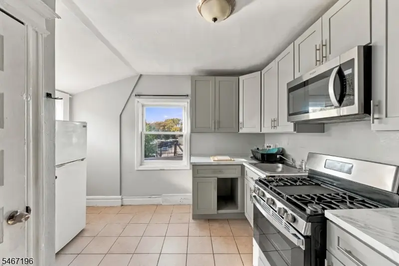 172 N 12th St, Newark, NJ 07107 - #3