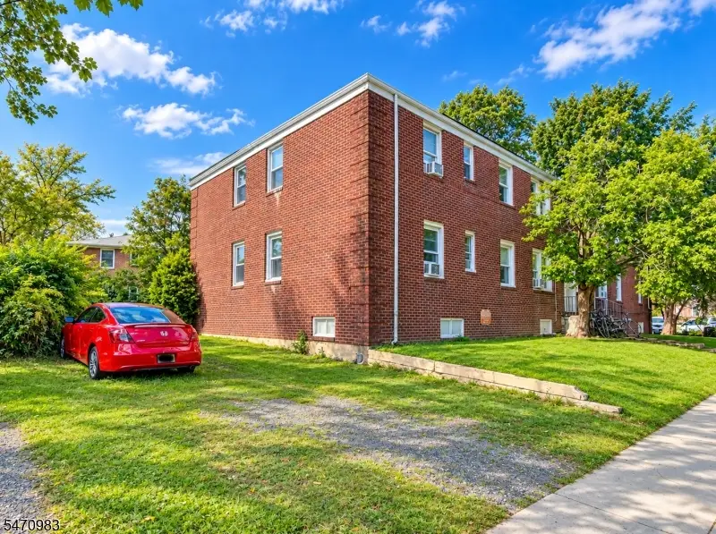 13 N Carpenter Ter, Belleville, NJ 07109 - #2
