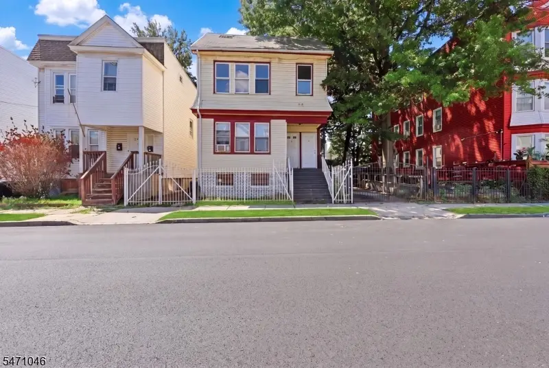 191 21st St, Irvington, NJ 07111 - #3