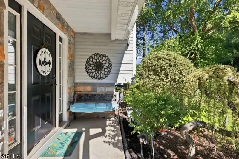 17 Hanna Ln, Laurence Harbor, NJ 08879 - #3
