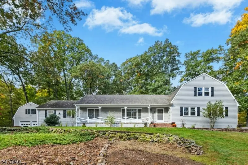 5 Casale Dr, Warren, NJ 07059 - #1