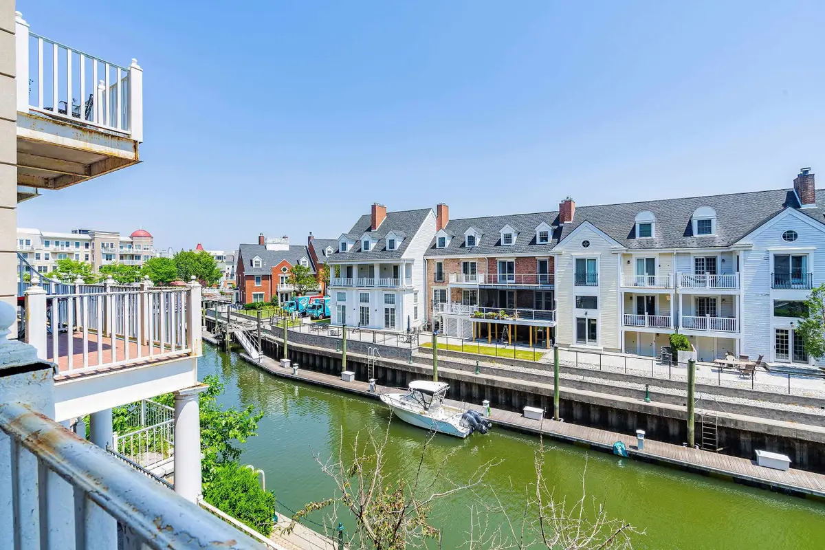 203 SHEARWATER CT WEST #22, Jersey City, NJ 07305 - #1