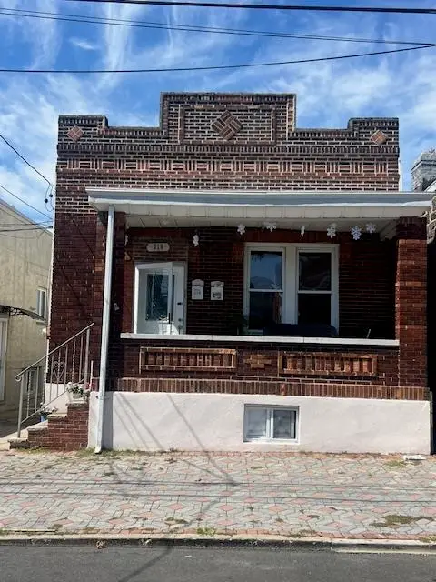 219 7TH ST, Fairview, NJ 07022