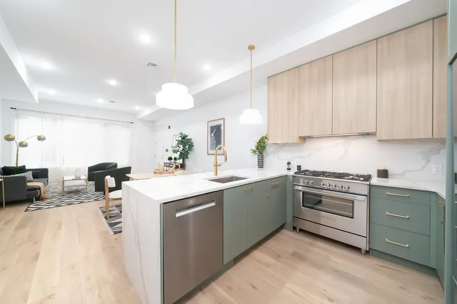 100 WEBSTER AVE #1, Jersey City, NJ 07307 - Image #2