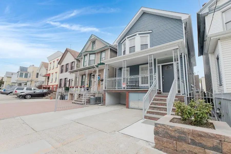 203 PEARSALL AVE, Jersey City, NJ 07305 - Image #2