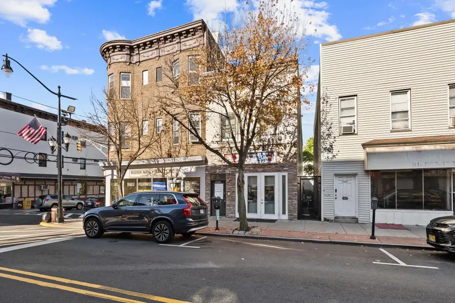 1303 SUMMIT AVE, Union City, NJ 07087 - Image #2
